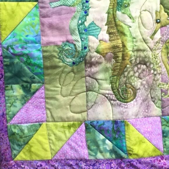 NWT. Hand Crafted Quilted Sea Horse Wall Hanging - Picture 5 of 8